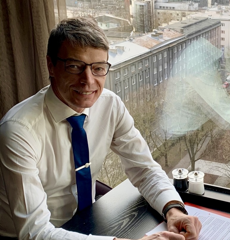 3b15c8f3 338c 45b9 8a1d d95e98c898dd